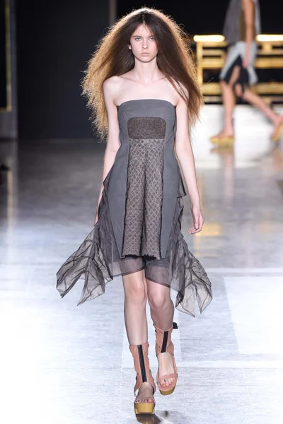 Look 22